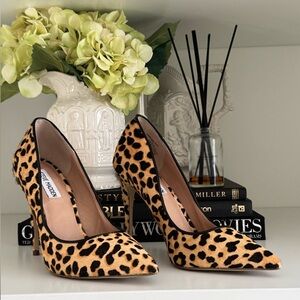 Steve Madden Daisie Leopard Pony Hair Pointed Toe Pumps | Size 7.5